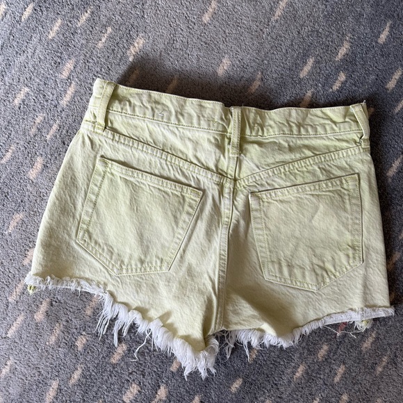Mango neon yellow button down shorts - Picture 2 of 2